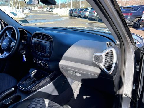 Used 2024 Kia Soul LX w/ Option Group 015 image 13