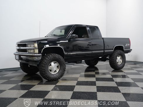 Used 1998 Chevrolet Silverado 1500 4x4 Extended Cab w/ Preferred Equipment Group 3 image 6