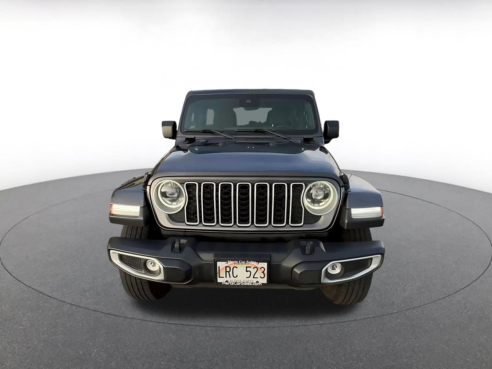Used 2025 Jeep Wrangler Unlimited Sahara AWD/4WD image 4