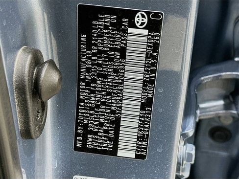 Used 2020 Toyota Corolla L image 31