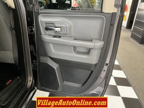 Used 2016 RAM 1500 Big Horn image 31