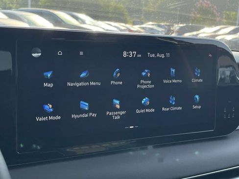 Certified 2025 Hyundai Palisade Limited AWD/4WD image 18