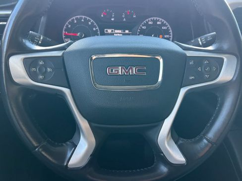 Used 2018 GMC Acadia SLE FWD image 26