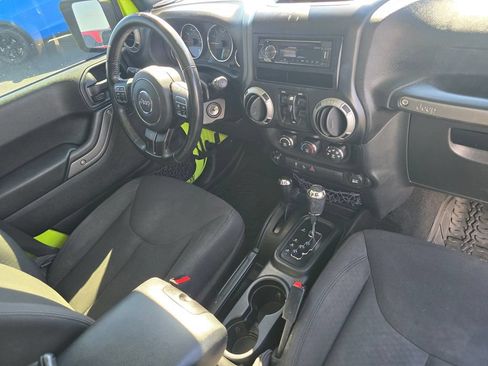 Used 2016 Jeep Wrangler Unlimited Sport w/ Quick Order Package 24S AWD/4WD image 15