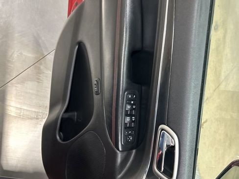 Used 2017 Jeep Grand Cherokee Trailhawk w/ Trailhawk Luxury Group image 11