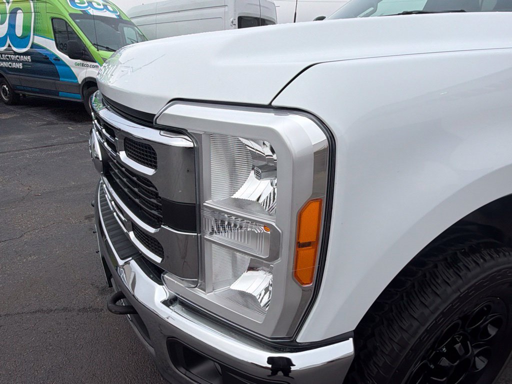Used 2023 Ford F250 XLT AWD/4WD image 17