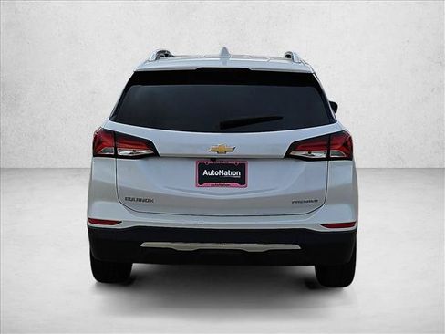 Used 2024 Chevrolet Equinox Premier FWD image 7