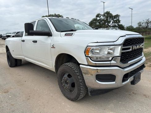Used 2020 RAM 3500 Tradesman AWD/4WD image 3