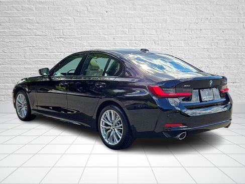 Used 2023 BMW 330i xDrive Sedan w/ Driving Assistance Package AWD/4WD image 4