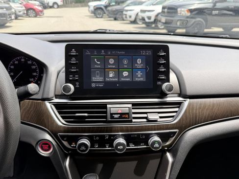 Used 2020 Honda Accord EX image 15