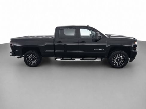 Used 2017 Chevrolet Silverado 1500 LT w/ All Star Edition AWD/4WD image 4