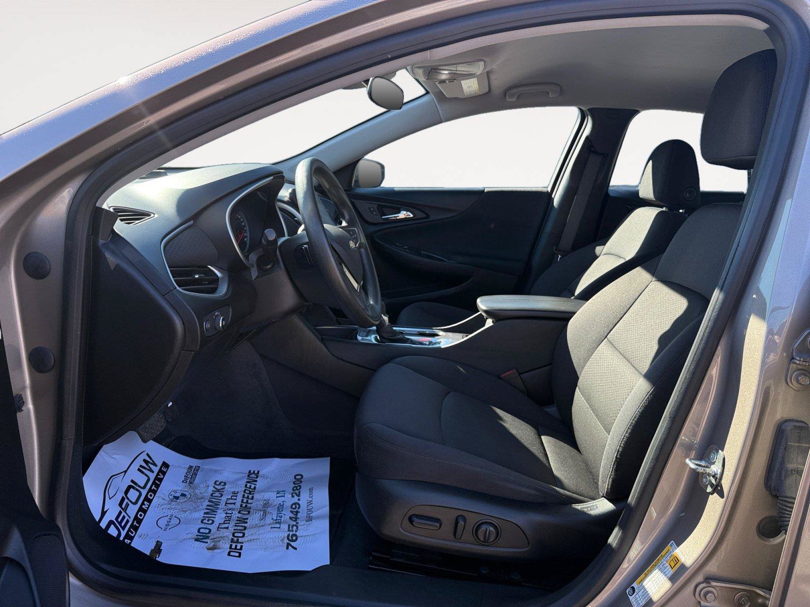 Used 2023 Chevrolet Malibu LT FWD image 10