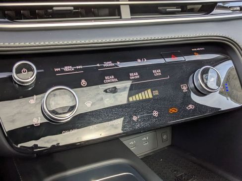 New 2026 INFINITI QX60 Luxe w/ Cargo Package image 22