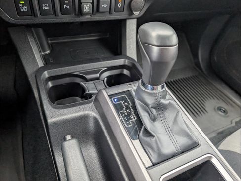 Used 2023 Toyota Tacoma TRD Sport w/ Advanced Technology Package AWD/4WD image 15