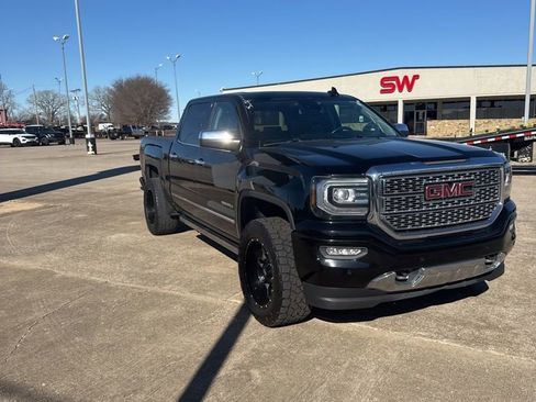 Used 2017 GMC Sierra 1500 Denali w/ Denali Ultimate Package image 3