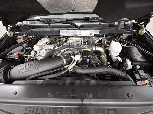 Used 2019 Chevrolet Silverado 2500 LTZ w/ Duramax Plus Package AWD/4WD image 12