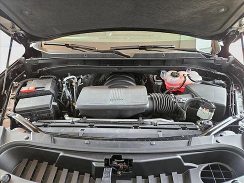 New 2026 Chevrolet Suburban Premier image 18