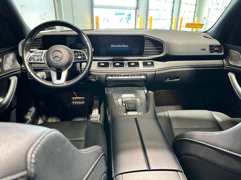 Used 2023 Mercedes-Benz GLS 450 4MATIC image 6