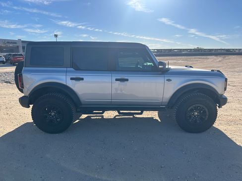 Used 2023 Ford Bronco Wildtrak AWD/4WD image 6