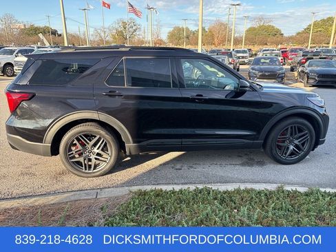 Used 2025 Ford Explorer ST image 6