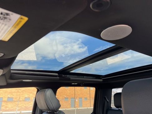 Certified 2023 Ford F150 Lariat w/ Equipment Group 502A High image 21