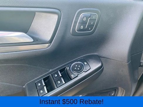 Used 2022 Ford Escape Titanium image 17