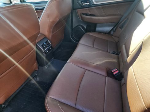 Used 2017 Subaru Outback 2.5i Touring w/ Popular Package #5A image 10