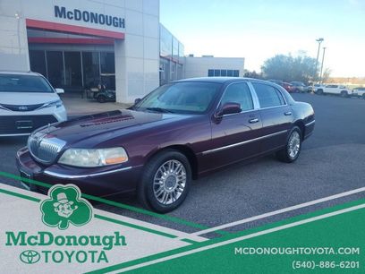 Used 2011 Lincoln Town Car Signature Limited w/ Continental Edition Pkg