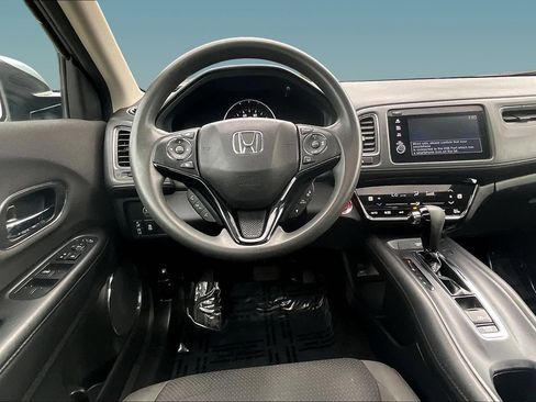Used 2019 Honda HR-V EX image 8