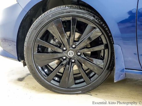 Used 2022 Nissan Altima 2.5 SR FWD image 12