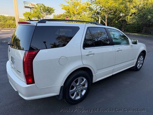 Used 2006 Cadillac SRX w/ Drivers Level One Package image 4
