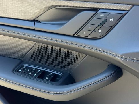 New 2026 Porsche Taycan Turbo S AWD/4WD image 27