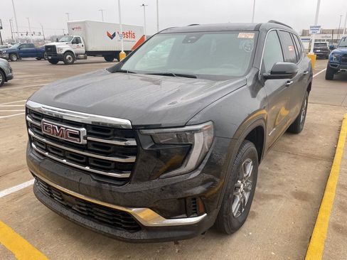 Used 2025 GMC Acadia Elevation image 6