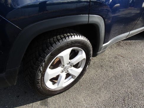 Used 2021 Jeep Compass Latitude image 35