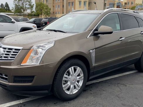 Used 2015 Cadillac SRX Luxury w/ Driver Awareness Package image 8