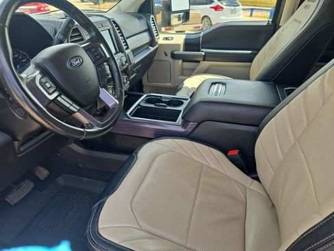 Used 2020 Ford F350 Limited AWD/4WD image 17