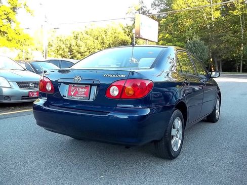 Used 2004 Toyota Corolla LE FWD image 2