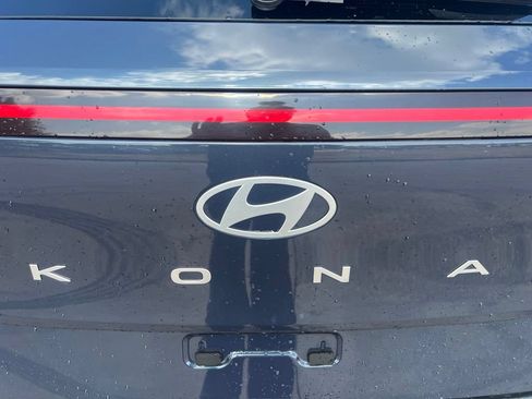 Used 2024 Hyundai Kona SEL AWD/4WD image 11