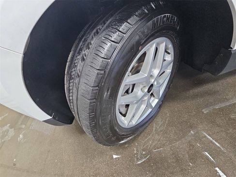 Used 2024 Ford Edge SEL image 29