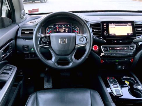 Used 2020 Honda Pilot Touring image 6