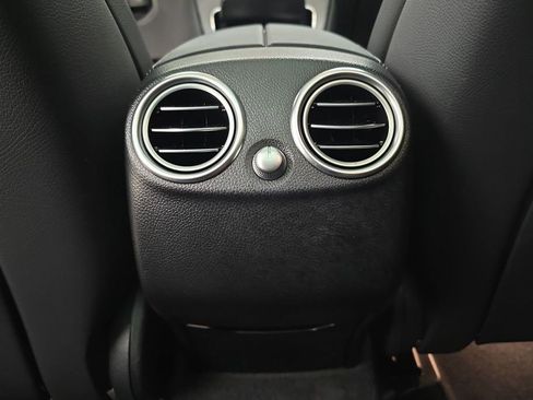 Used 2022 Mercedes-Benz GLC 300 4MATIC image 25