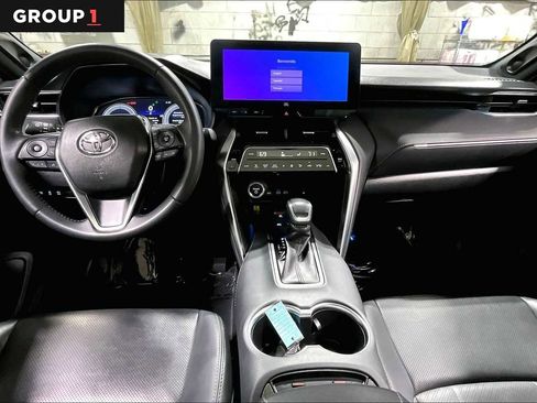 Used 2024 Toyota Venza Limited AWD/4WD image 16