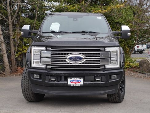 Used 2017 Ford F350 Platinum w/ Platinum Ultimate Package image 9