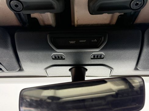 Used 2022 Jeep Wrangler Unlimited Sahara w/ Cold Weather Group image 36