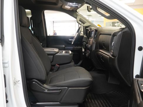 Used 2022 Chevrolet Silverado 2500 Custom w/ Custom Value Package AWD/4WD image 22