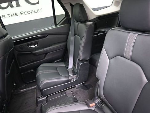 Used 2023 Honda Pilot Touring image 22