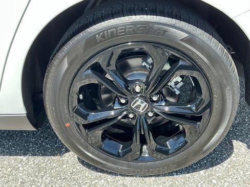 Certified 2025 Honda Accord SE image 20
