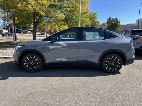 New 2026 Nissan Leaf Platinum+ image 5