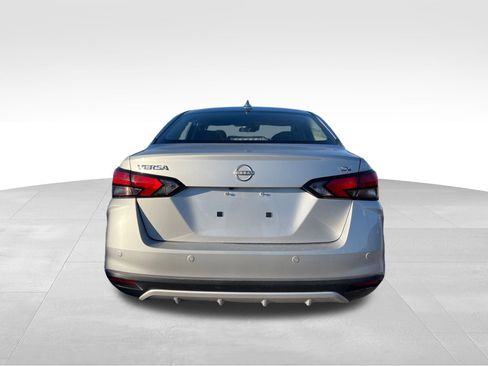 Used 2023 Nissan Versa SV image 7