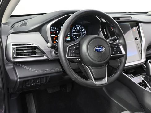 Used 2025 Subaru Outback Limited AWD/4WD image 11